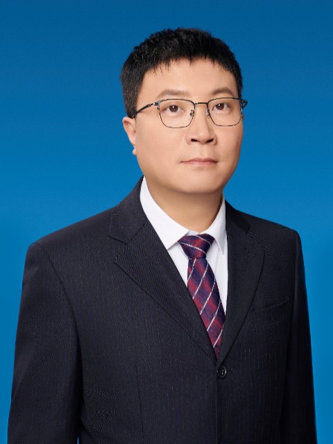 李东